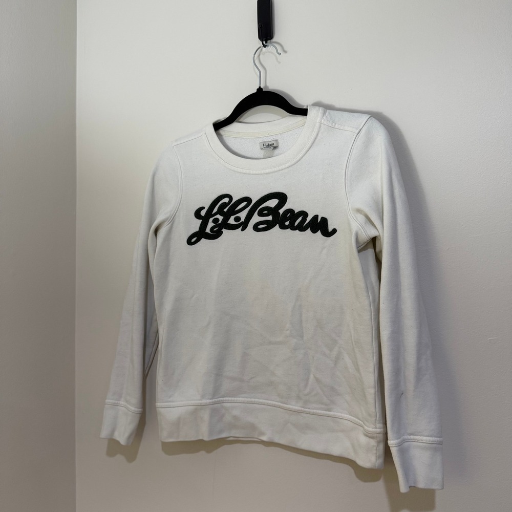 L.L.Bean White Chenille Script Logo Crewneck Sweatshirt Women's XS Cozy Preppy